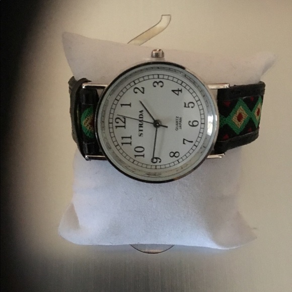 Watch - Picture 2 of 5